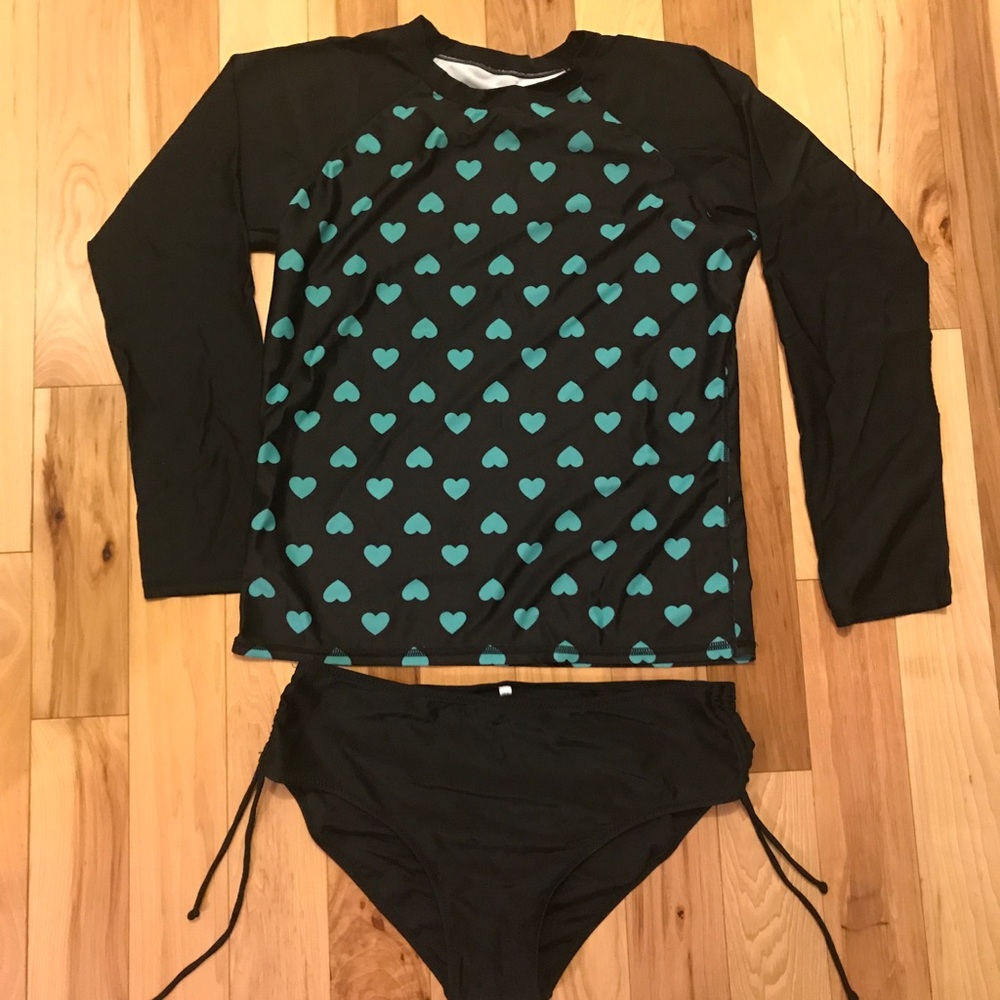 Women's rash guard bathing suit