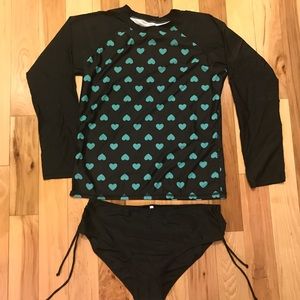 Women's rash guard bathing suit