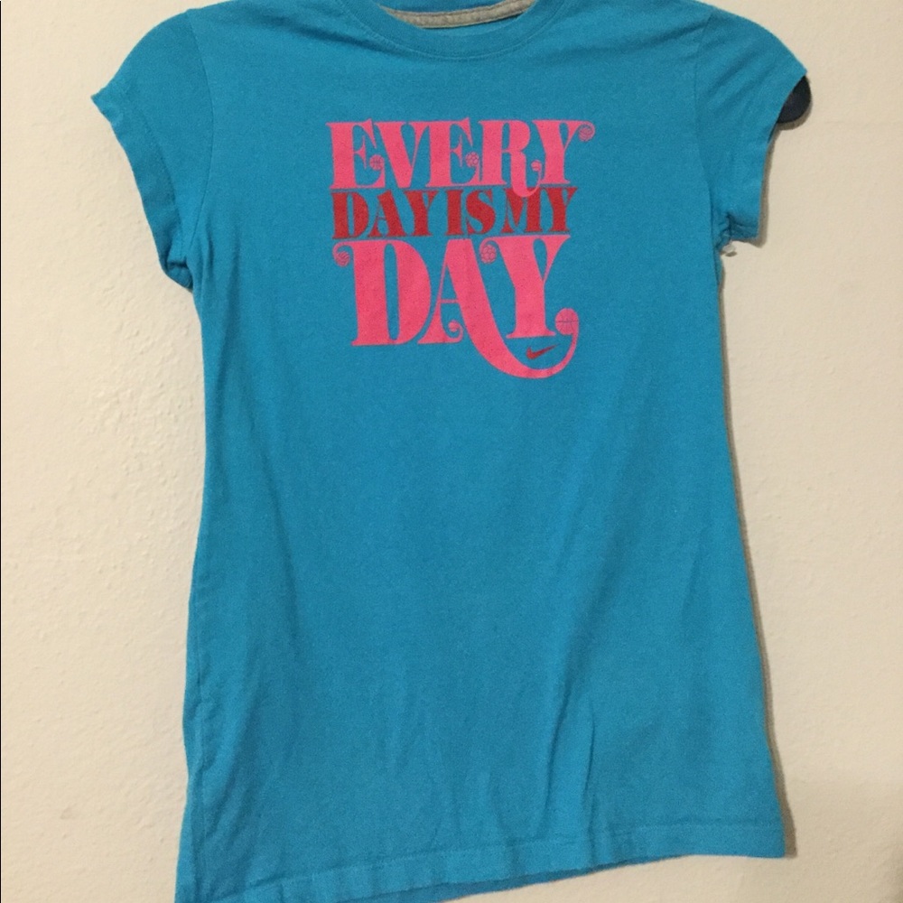 Never worn Nike Blue T shirt