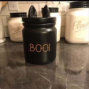 Magnets Black Boo Canister