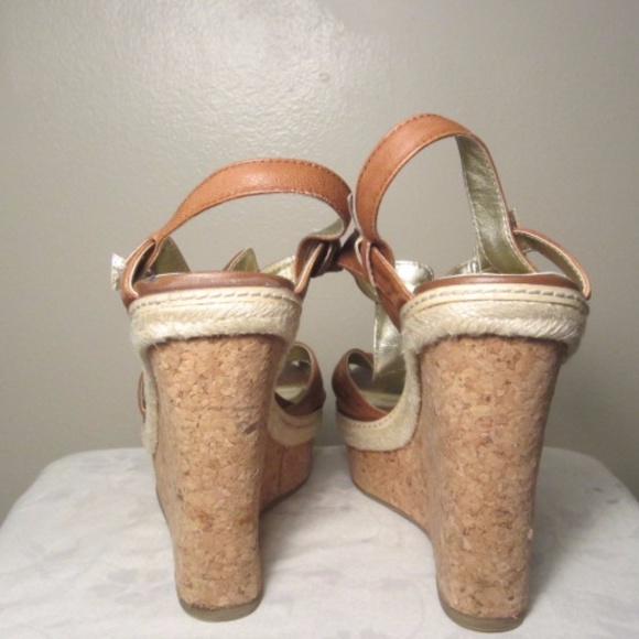 Brown Steve Madden Wedge Size 9.5 - Picture 6 of 7