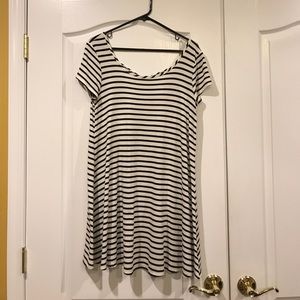 Lightly worn Socialite t-shirt dress