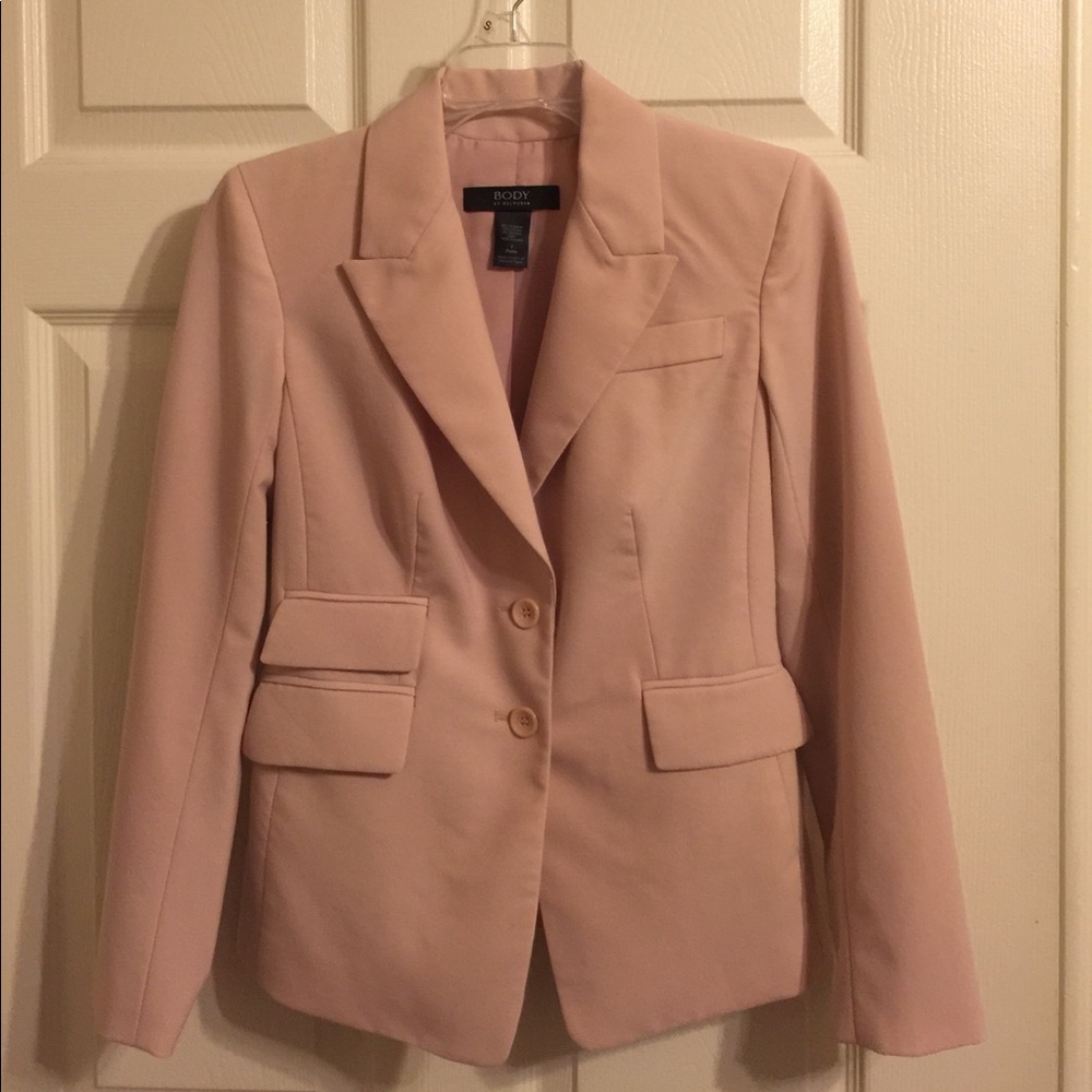 FINAL PRICE. Beautiful Body by Victoria Blazer.