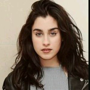 Meet your Posher, Adriana