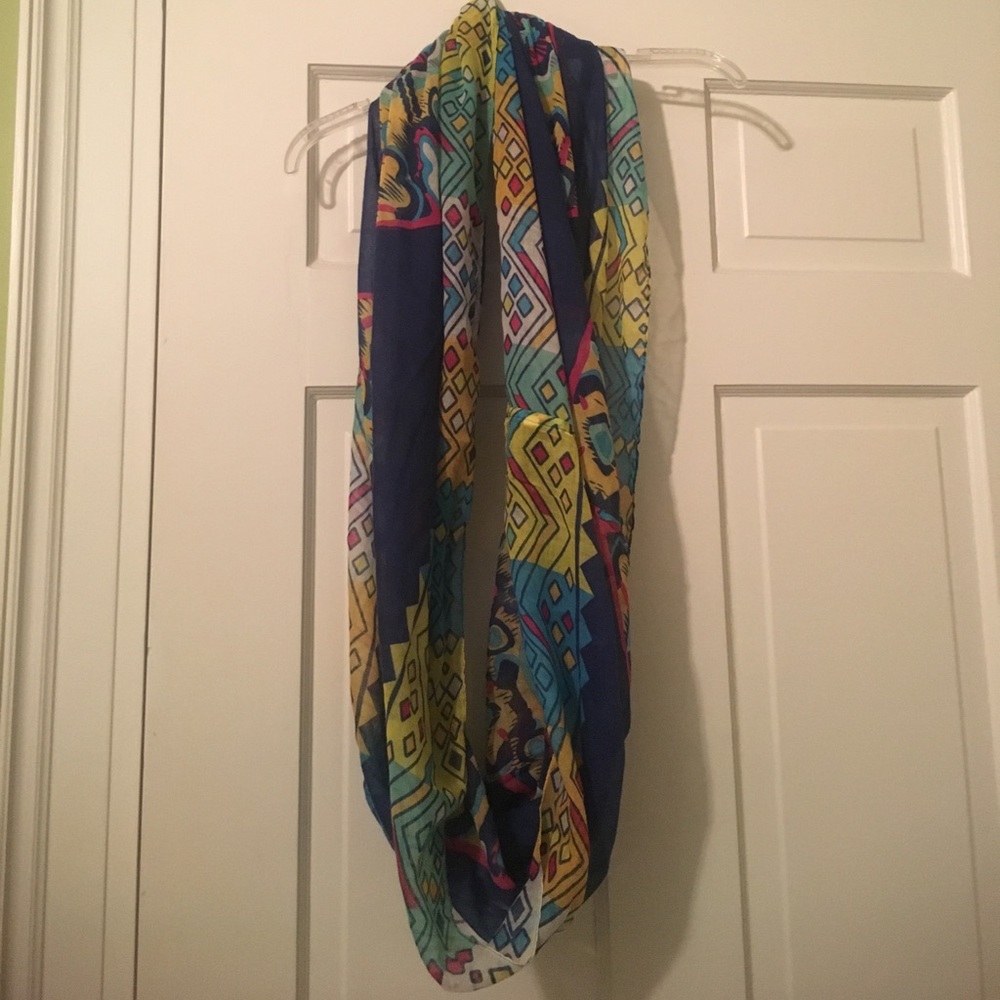 Infinity scarf