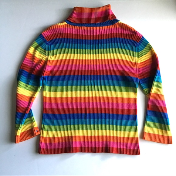 ❌SOLD❌ € Tommy Hilfiger Rainbow Striped Turtleneck - Picture 6 of 8