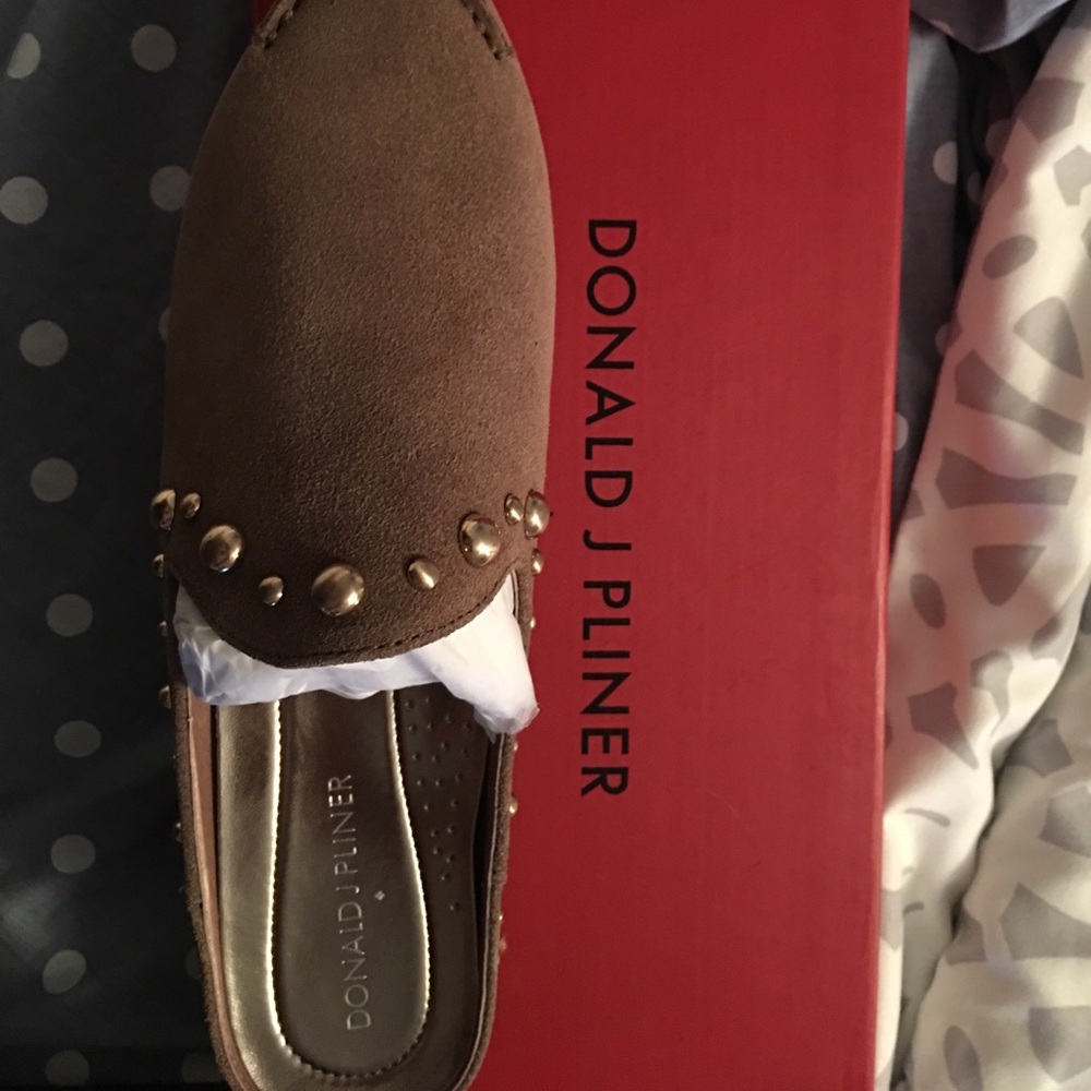 Donald J. Pliner women's shoes