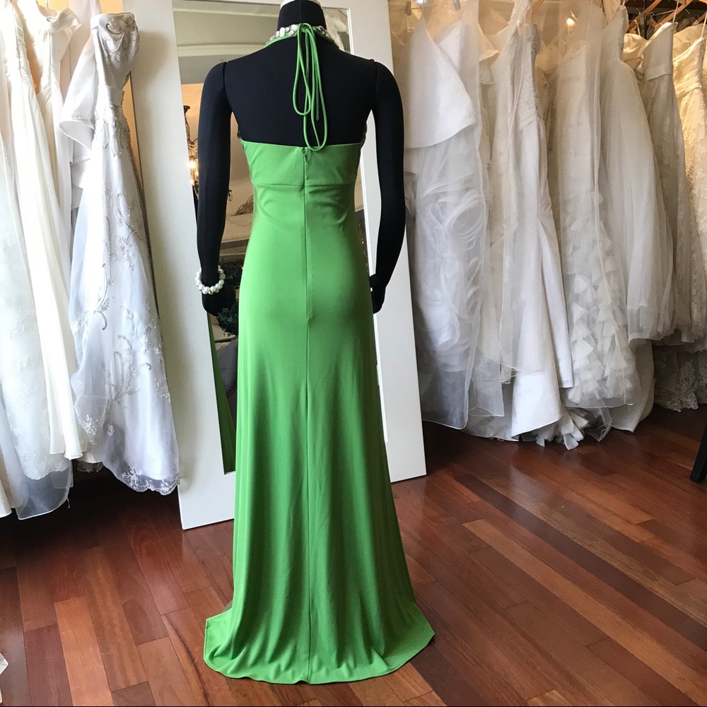 Pretty Sage Green Ribbed Knit Two-Piece Halter Neck Prom Dress DS12105