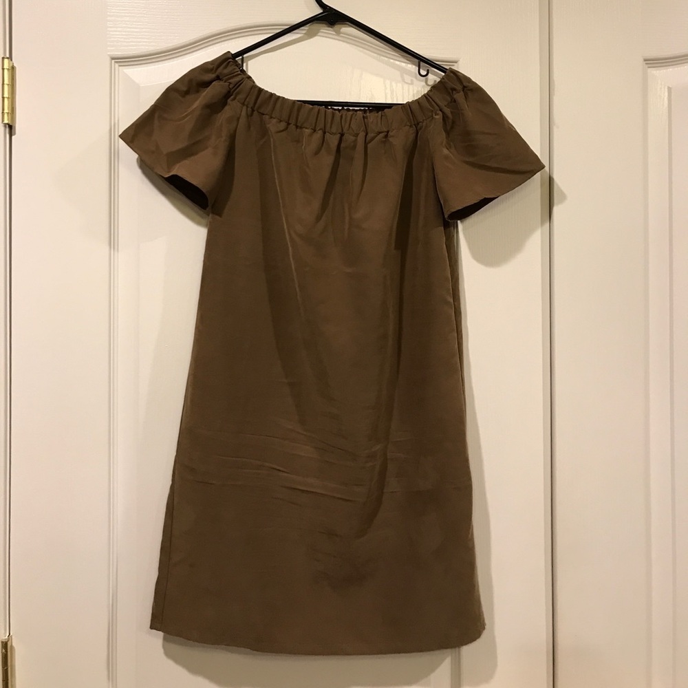 Worn once H&M off the shoulder fitted dress