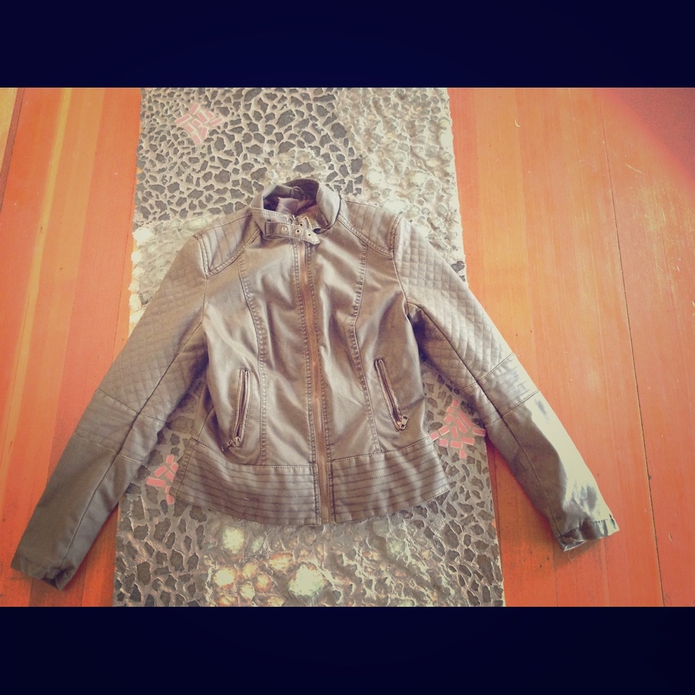 Non authentic leather bomber jacket