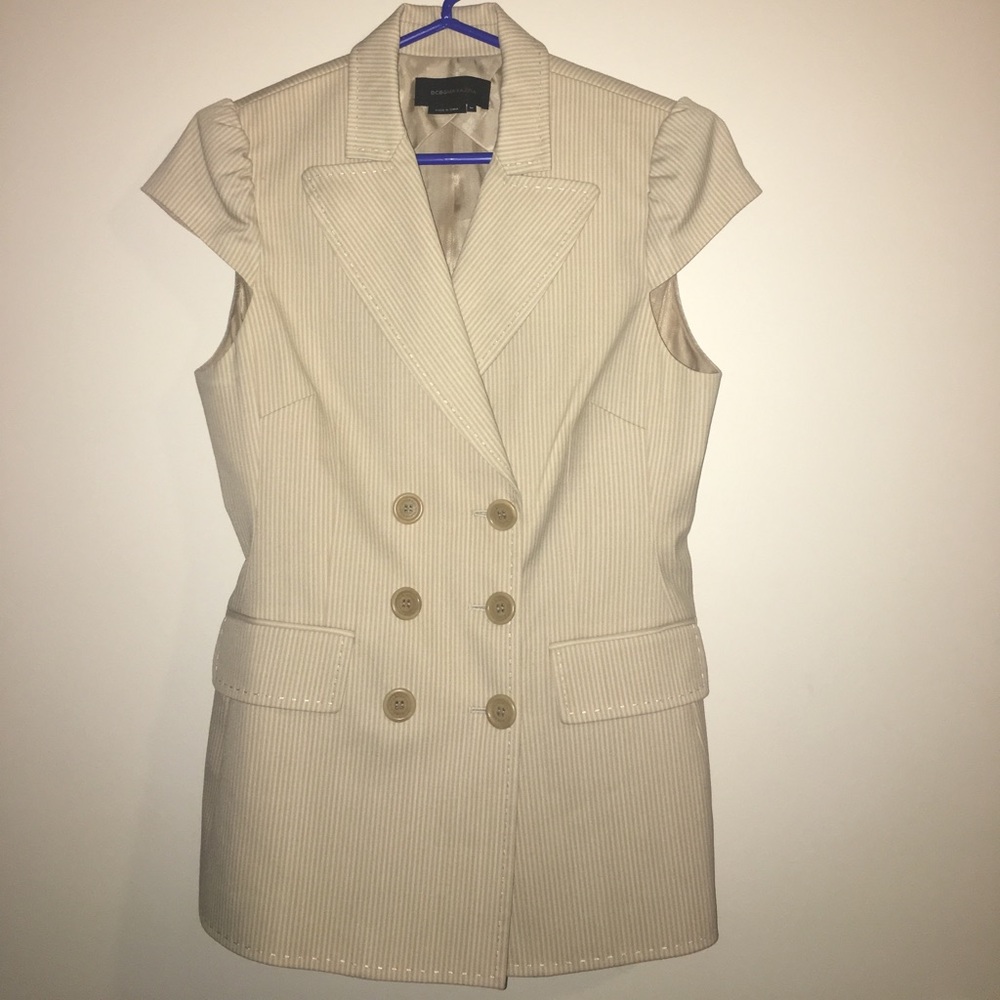 BCBG Maxazria capped short sleeved jacket