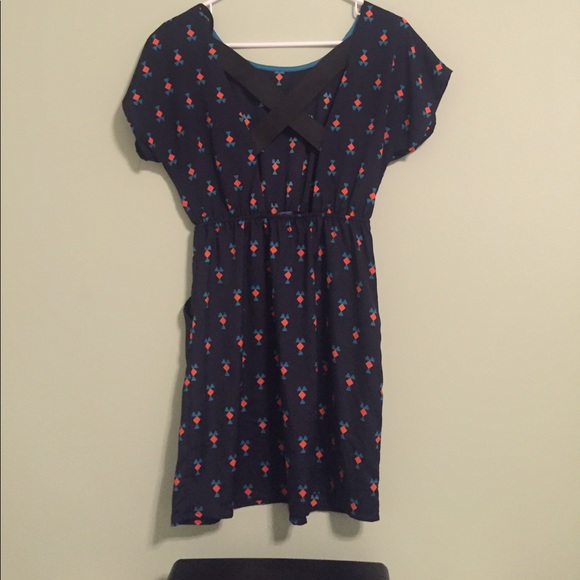 Navy dress with open back & POCKETS! - Picture 2 of 4