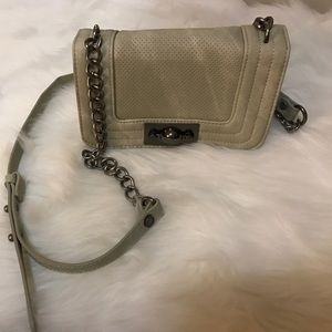 STEVE MADDEN BBAE SHOULDER BAG