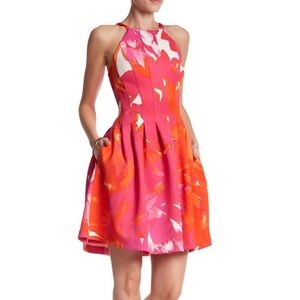 🆕 Vince Camuto Printed Scuba Halter Dress // 4