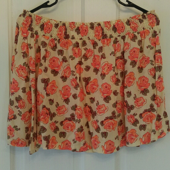 🌹🌷🌺Flowered Mini🌻🌸🌷 - Picture 2 of 3