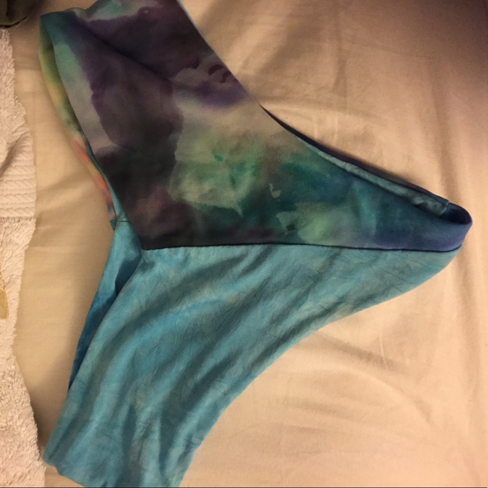 Izzy tie die reversible bikini bottoms
