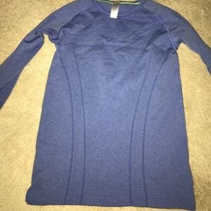 Light blue Ivivva fitted long sleeve