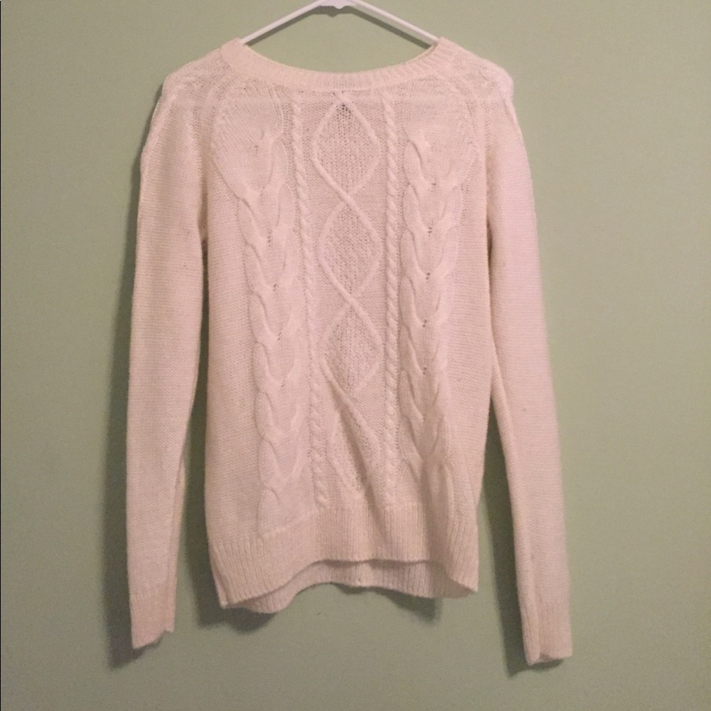 H&M Ivory Cable Knit Long Sleeve Sweater Size Medium