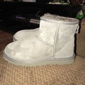 NEW Ugg Classic Mini