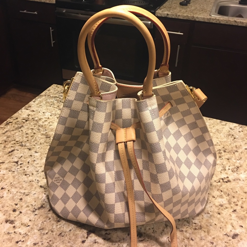 Authentic Louis Vuitton Girolate rose ballerine
