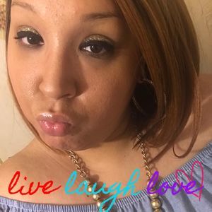 Meet your Posher, Sharona