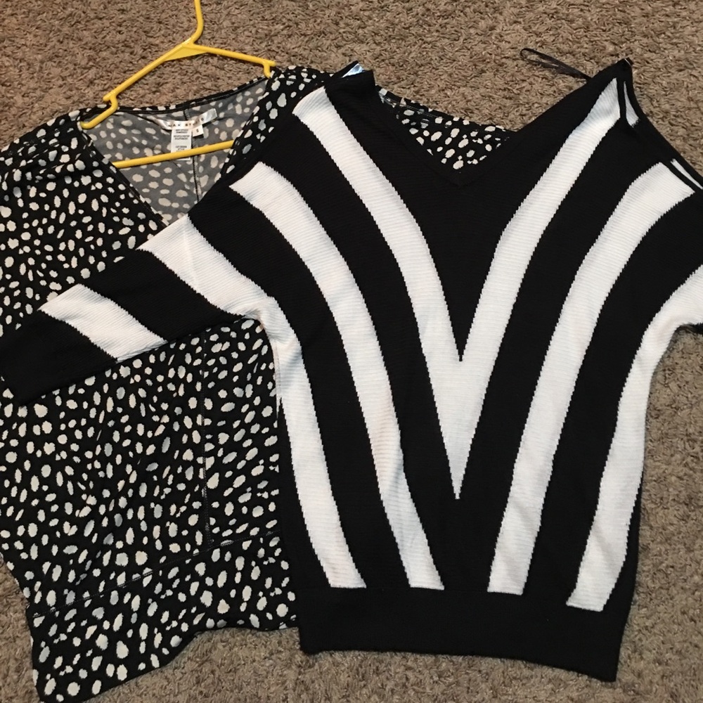 Bundle of 2 vneck cold shoulder tops INC Max studi