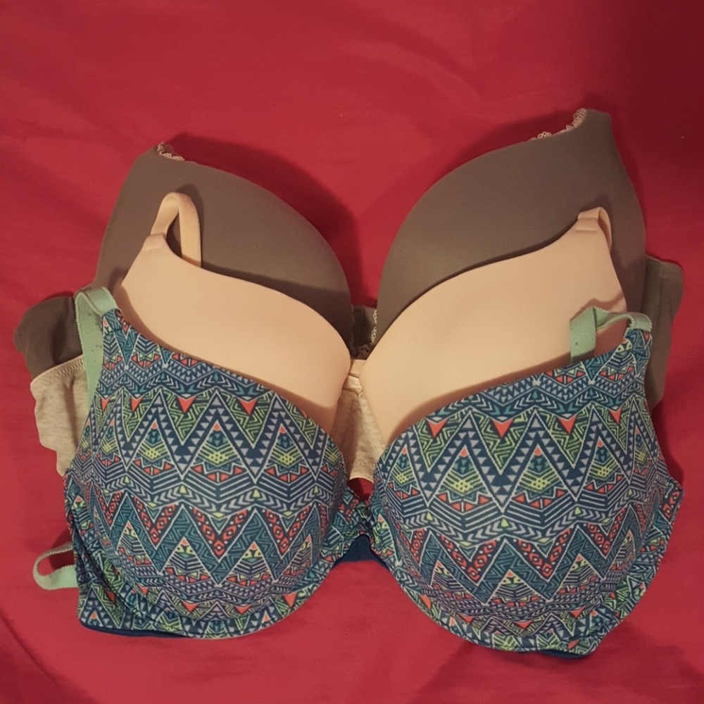 Victoria's Secret and PINK bras