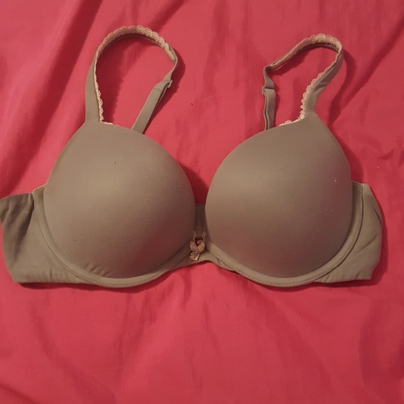Victoria's Secret and PINK bras - Picture 2 of 4
