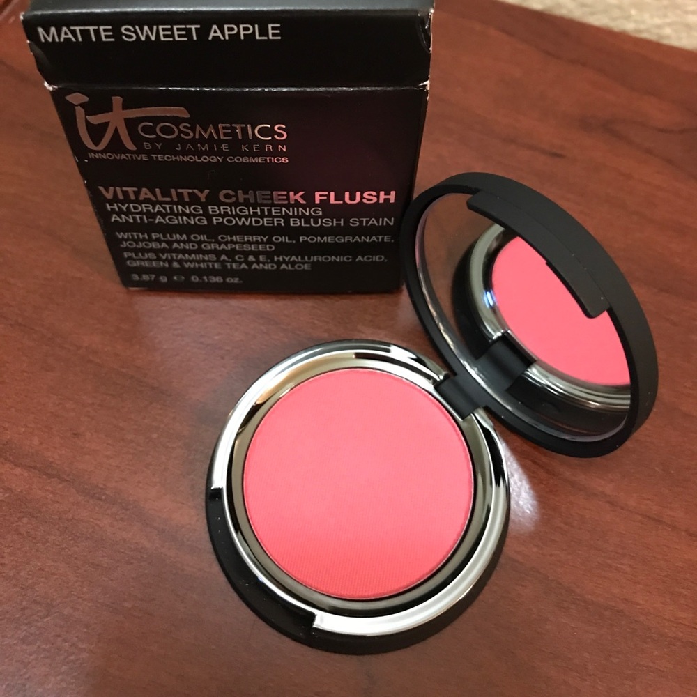 ✂️FINAL PRICE✂️Cosmetics Vitality Cheek Flush NIB!