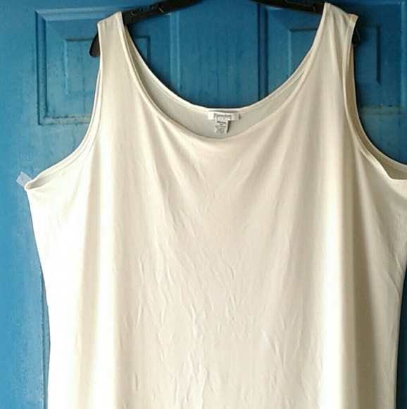 Hampshire WomanTank Top - Picture 2 of 4