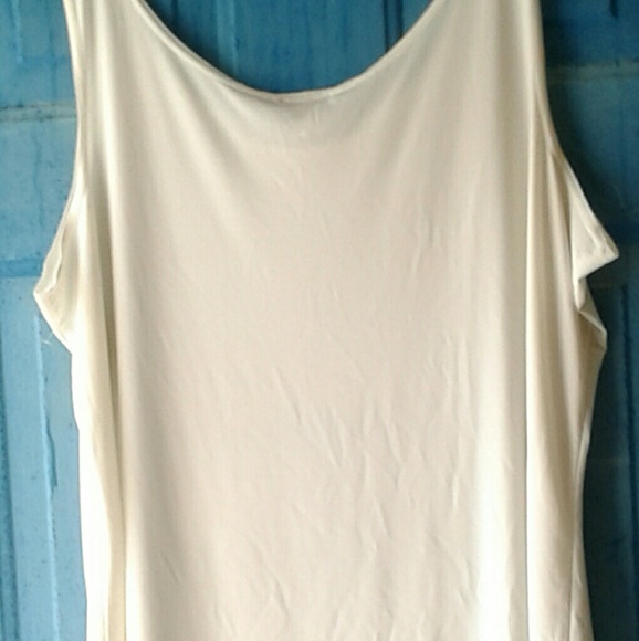 Hampshire WomanTank Top - Picture 4 of 4