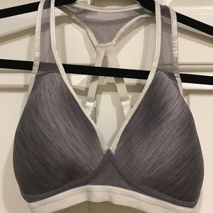 Wacoal bra size 32C