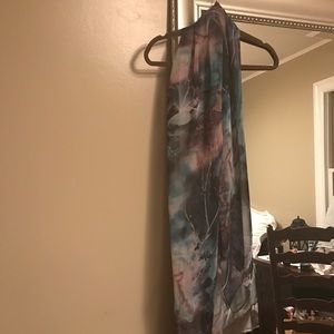 Gorgeous scarf! Multi-color, soft tones