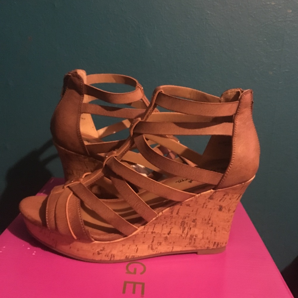 New wron rose gold wedge 👠