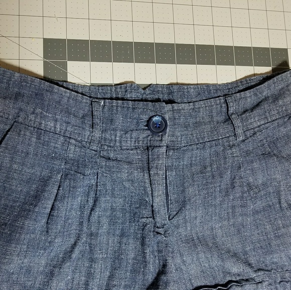 Forever 21 shorts - Picture 2 of 5