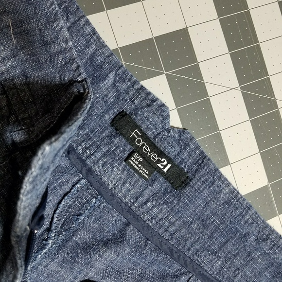 Forever 21 shorts - Picture 3 of 5