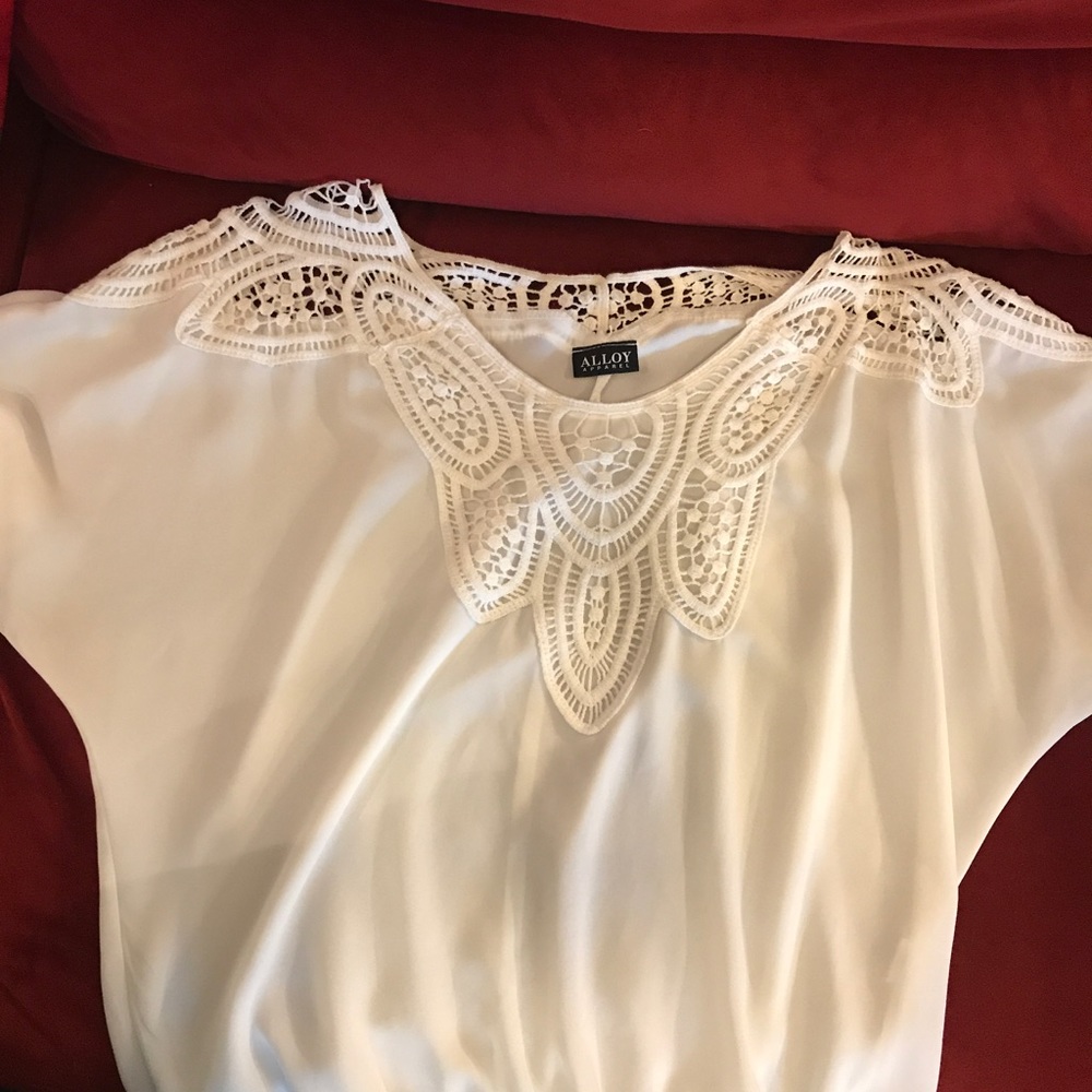White crochet blouse cropped