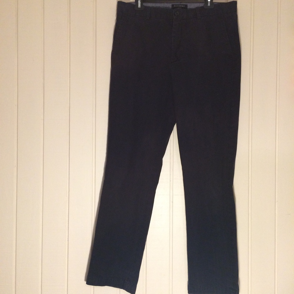 BANANA REPUBLIC, AIDEN CHINO, BLUE SIZE 34.