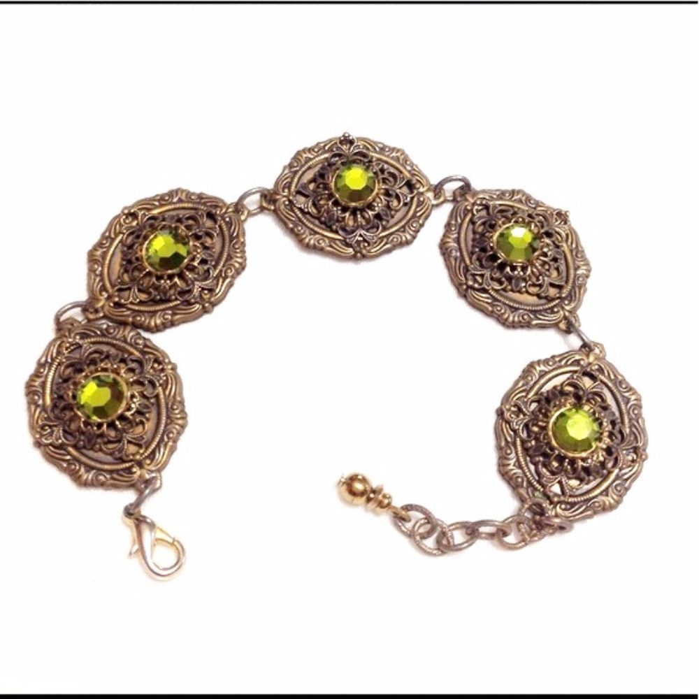Artisan Bracelet Emerald Stones Beautiful scroll