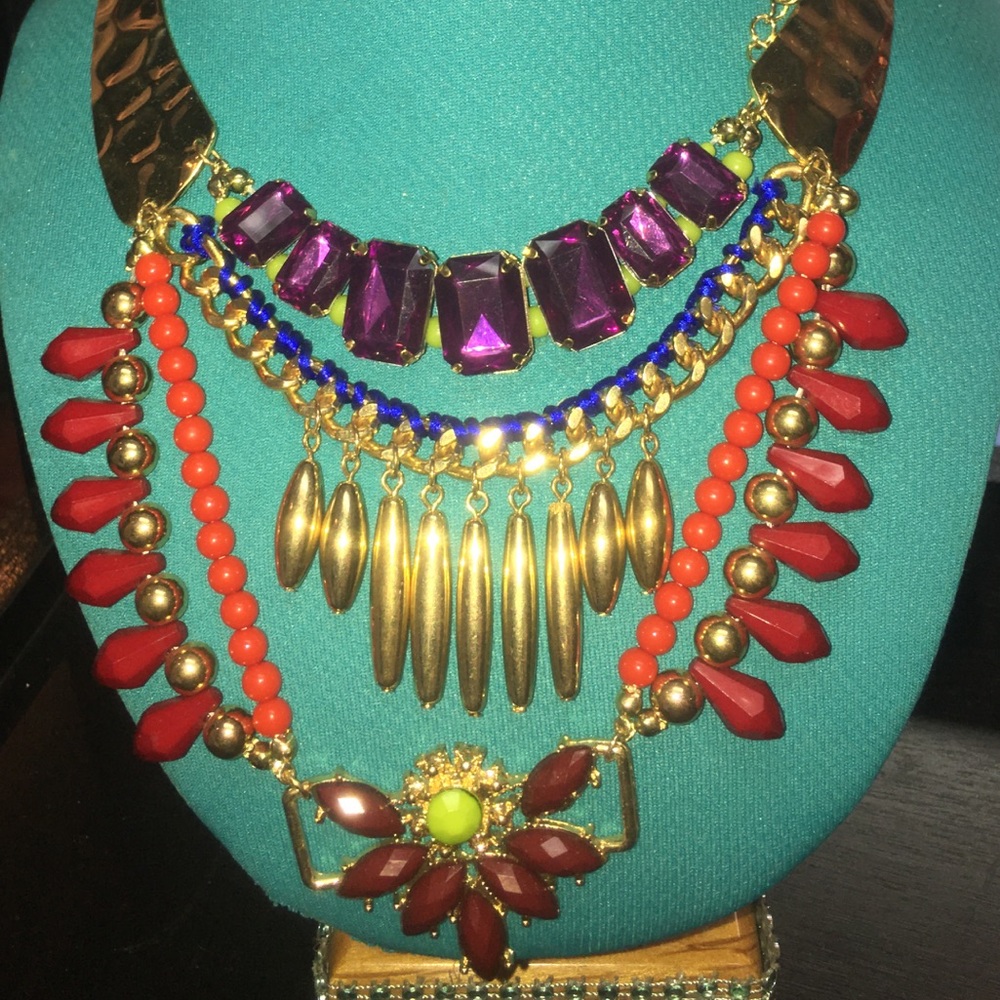 Kiss me necklace