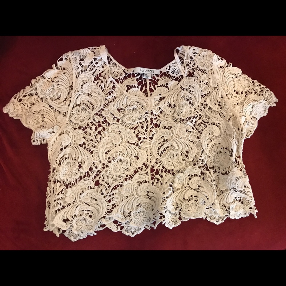Cropped lace top