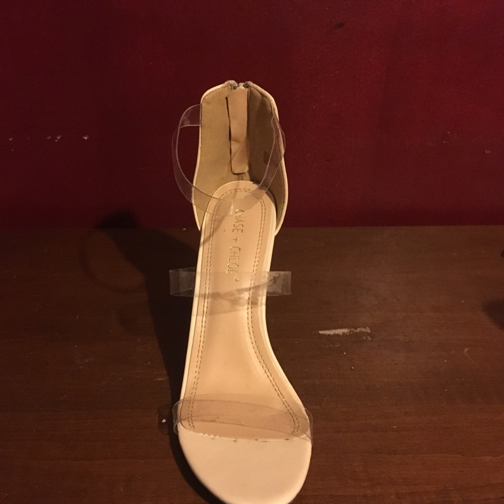 High heel shoe