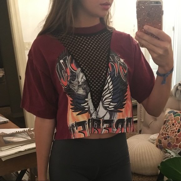 Forever 21 Tops - Forever 21 Cropped Tee Forever 21 Tops - Forever 21 Cropped Tee