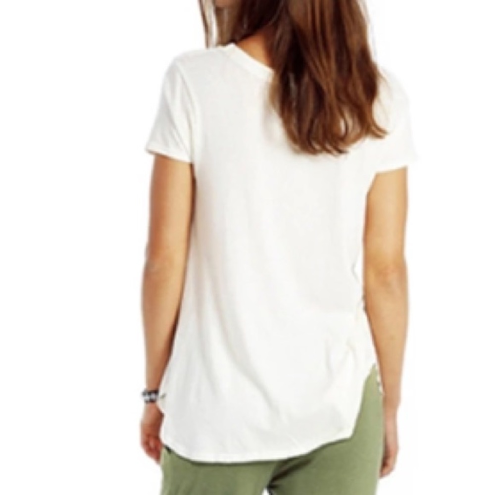 Amore Graphic TEE Vintage T-Shirt Top Curved Hem - Picture 3 of 3