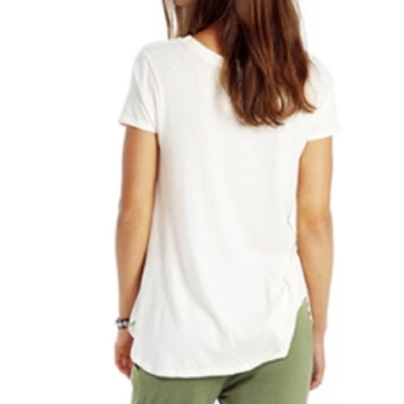 Amore Graphic TEE Vintage T-Shirt Top Curved Hem - Picture 3 of 3