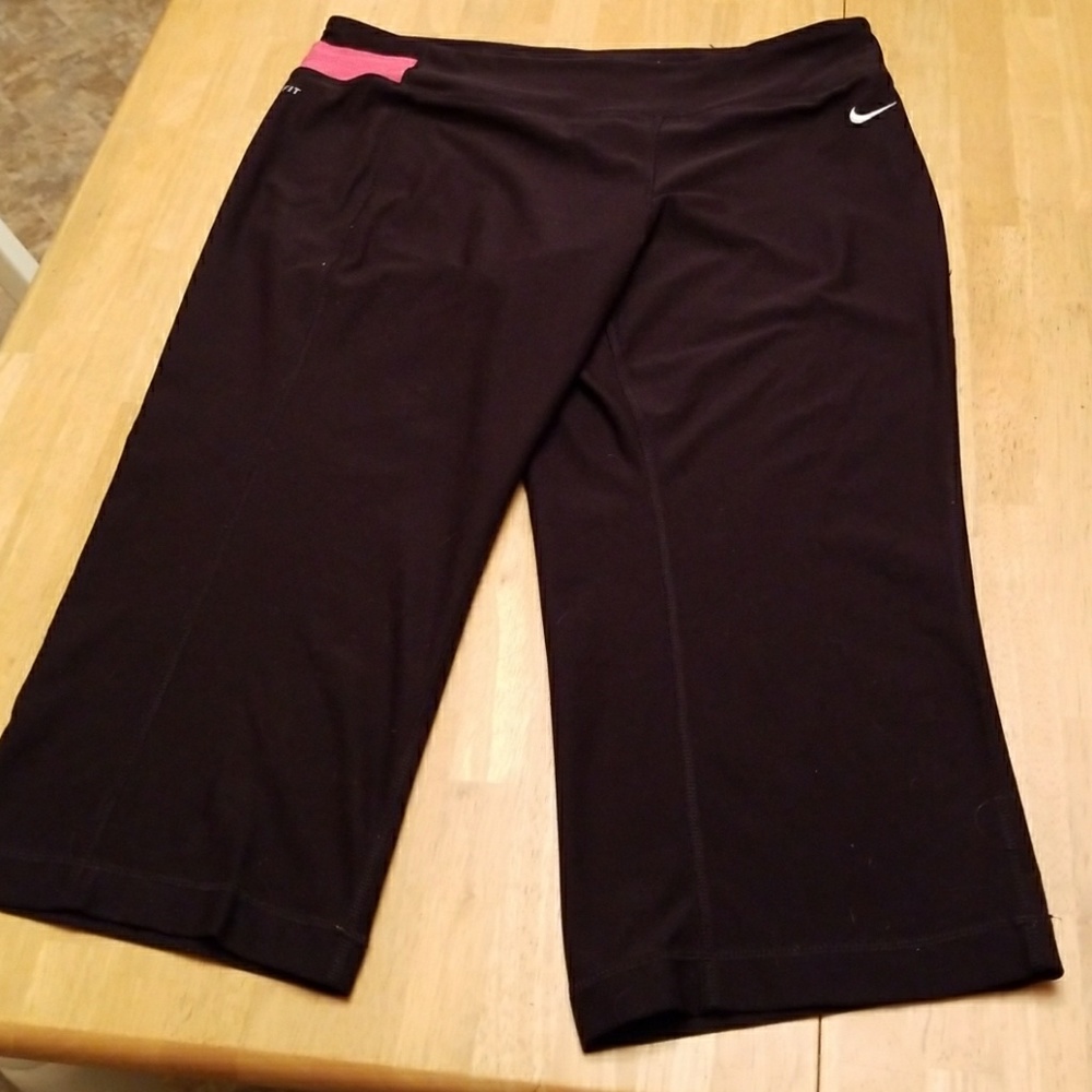 Nike capris