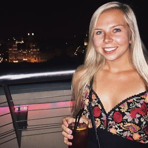 Meet your Posher, Emily