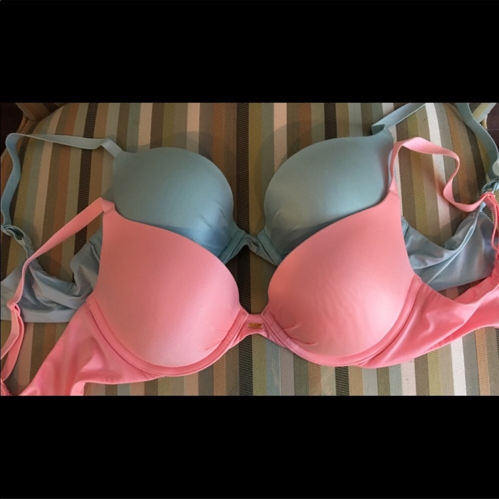 Victoria's Secret Fabulous 36C Bras