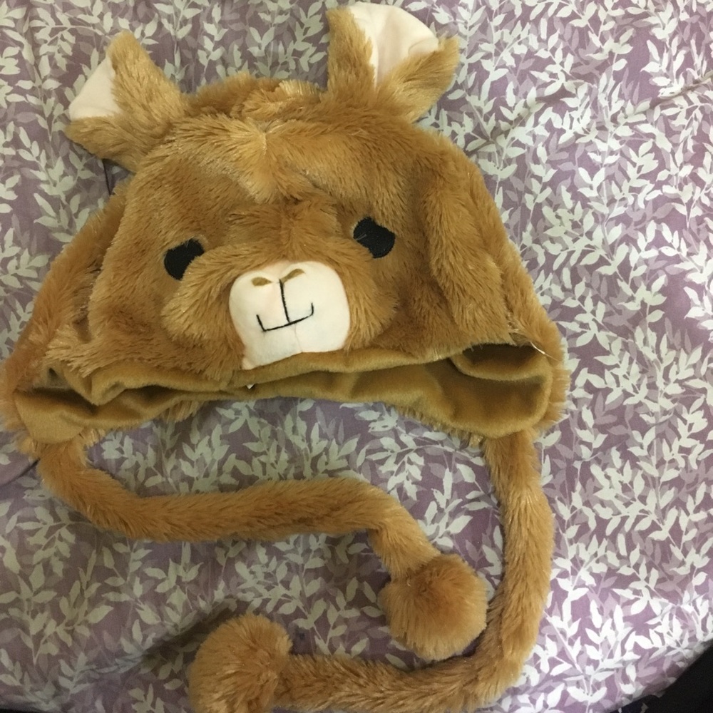 Danandphil shop llama hat