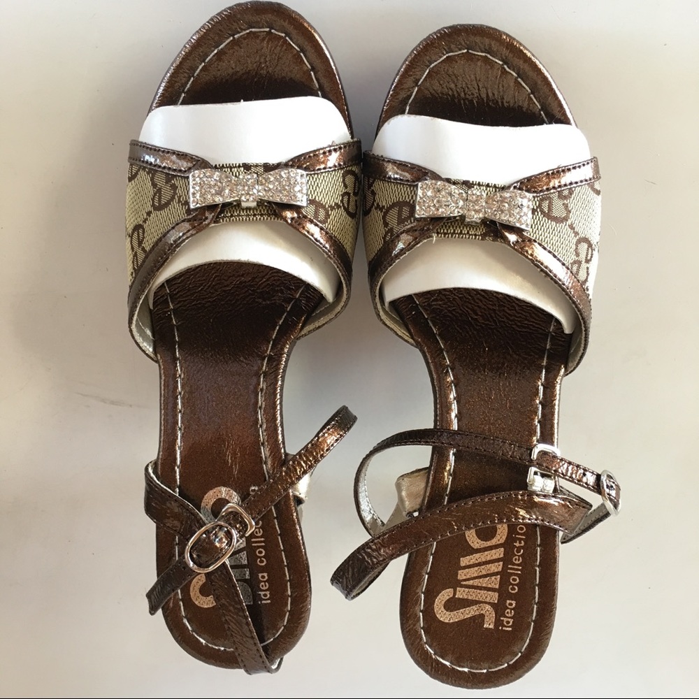 Brand New 4" Heel Brown Sandal